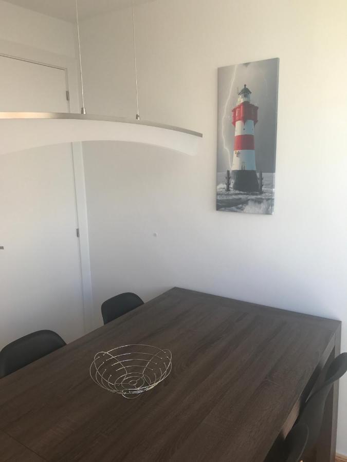 Modern 3bdr, A/c, Wifi & Parking Apartament *
